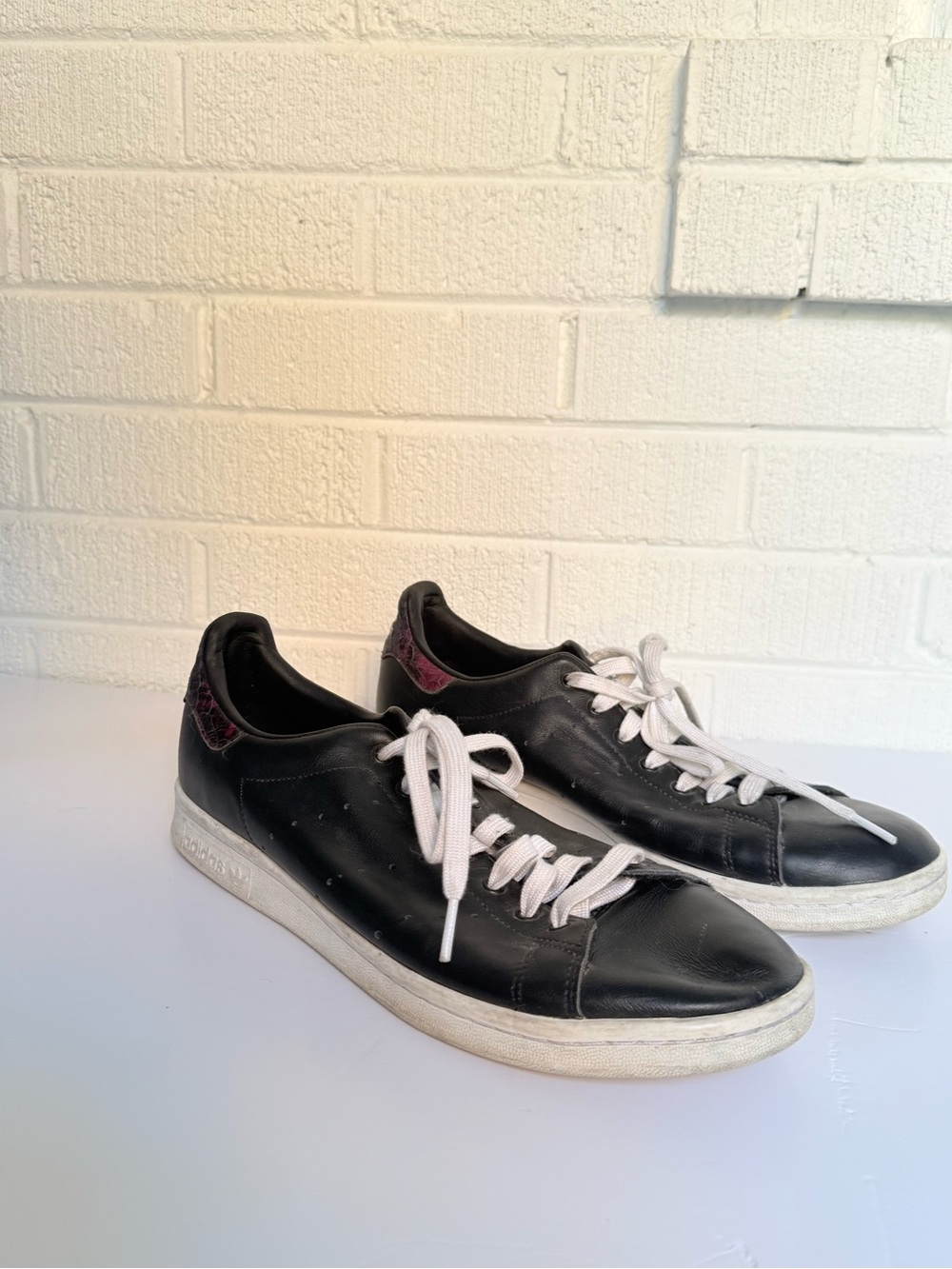Men's Black Leather Low-Top Sneakers with White Laces